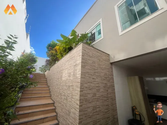 Magnífica Casa no Jardim Guanabara c/ 221 m²!!!!