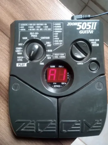 Pedaleira Zoom 505 II
