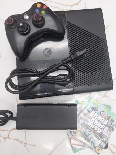 Console Xbox 360 super slim desbloqueado com jogos midia fisica hd extra controle original