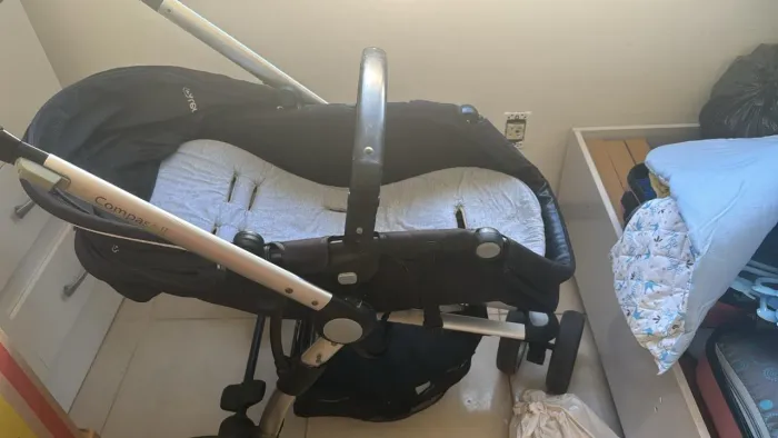 Vendo Carrinho de bebê 
