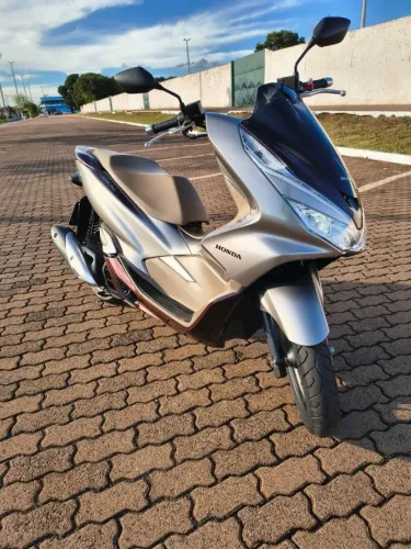 PCX 2022 DLX - BAIXÍSSIMA QUILOMETRAGEM