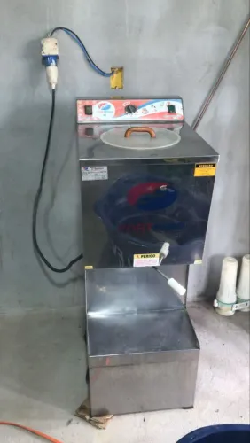 Máquina de sorvete  aceito negócio!.