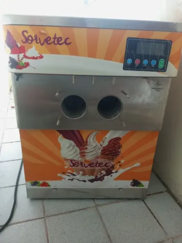 Máquina de sorvete solvetec de bancada