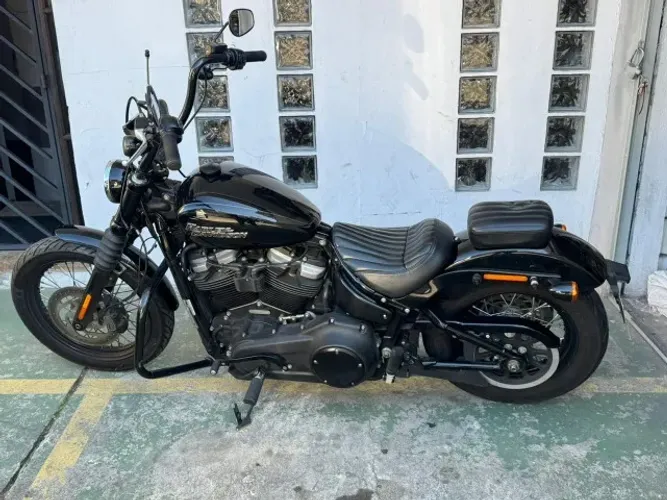 harley davidson Street Bob 
