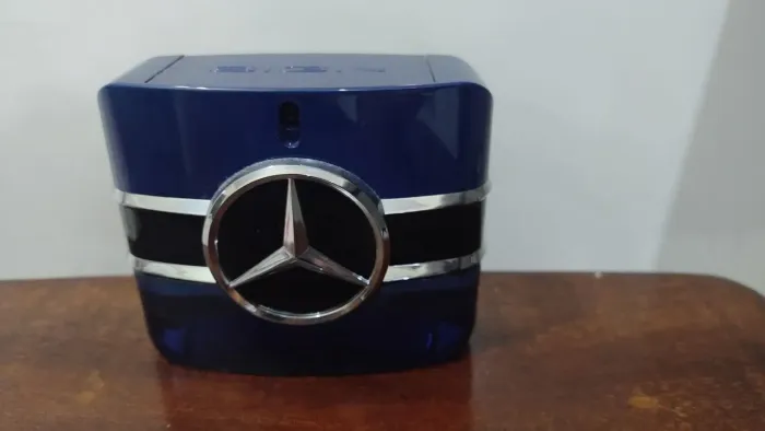Vendo 1 perfume Mercedes e 1 Body Splash Vibration
