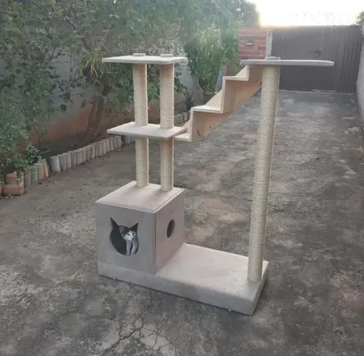 Casinha Arranhador e esconderijo para gatos
