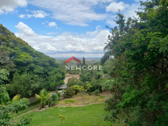 Chácara em Alameda dos Cajueiros - Parque Valinhos - Valinhos/SP