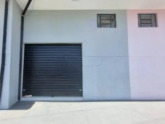Salão Comercial Com 1 Banheiros Para Locação No Jardim Santa Eulália Em Limeira/SP