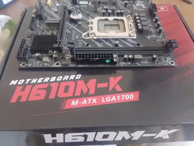 Placa-Mãe H610M-K LGA1700 DDR4 - Excelente Estado