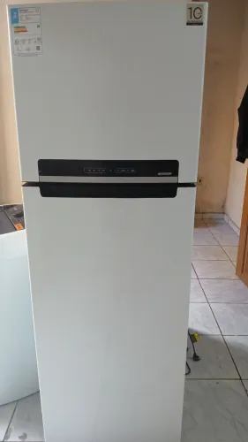 Geladeira midea