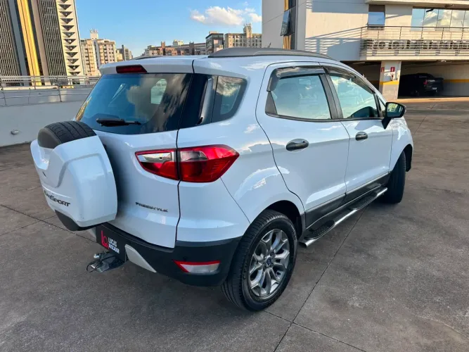 Ford Ecosport Freestyle 1.6 16V Flex 5P 2015