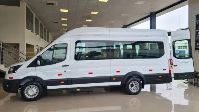 Ford Transit Minibus 18 Lug. 2.0 16V Diesel 2026