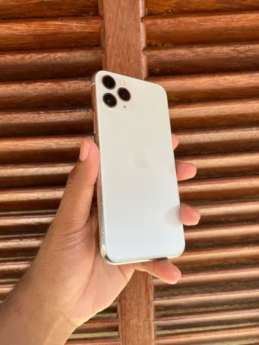 iPhone 11 PRO Conservado 
