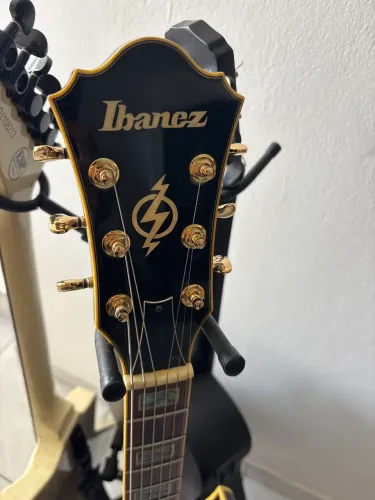 Guitarra semi acústica Ibanez AK95 edição limitado