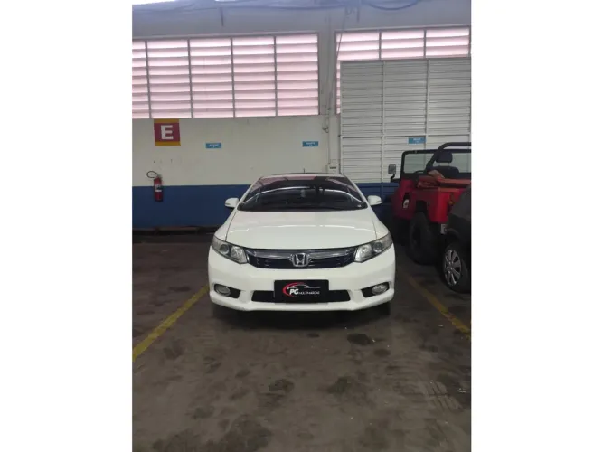 Honda Civic Sedan EXS 1.8/1.8 Flex 16V Aut. 4P 2013