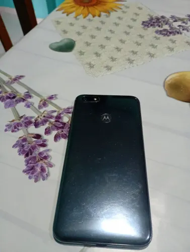 Celular moto e6 play