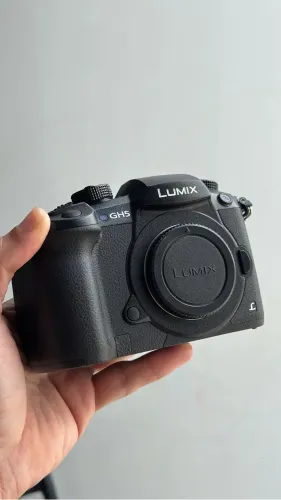Camera Lumix GH5 (impecável 2 baterias originais)