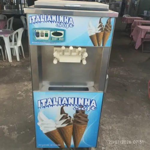 Maquina de sorvete 