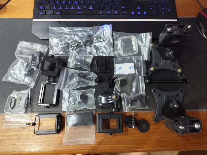 Lote de Suportes e Acessórios para Câmera de Ação (GoPro) e Celular