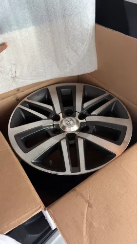 Vendo Roda Original SW4 ARO 18
