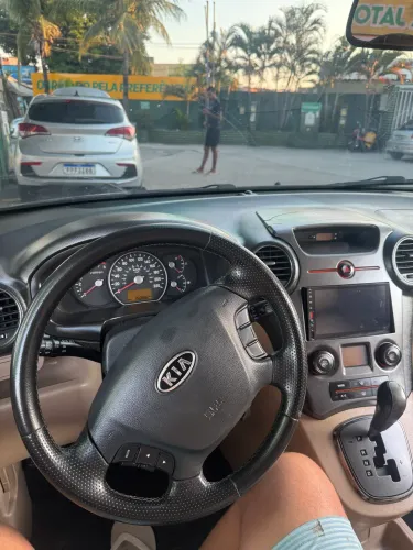 Kia Motors Carens EX 2.0 16V Aut. 2012