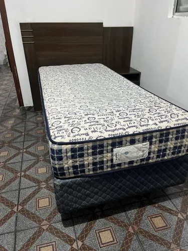 Cama Box de Solteiro com Colchão + Cabeceira - R$ 380