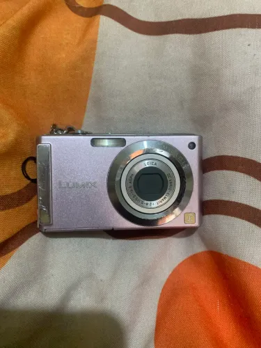 Câmera Panasonic lunix