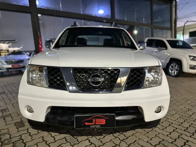 Nissan Frontier LE Attack CD 4X4 2.5 TB Die.aut 2012