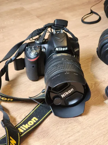 Câmera Nikon D3200 + lentes e kit iluminação