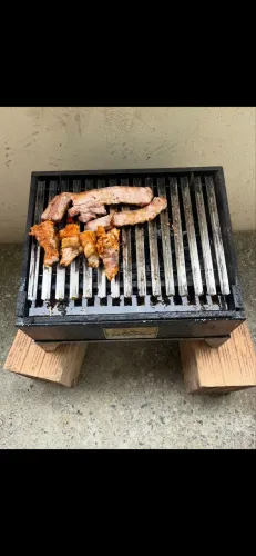 Parrilla churrasqueira portátil