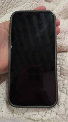 Vendes iPhone 15 pro 