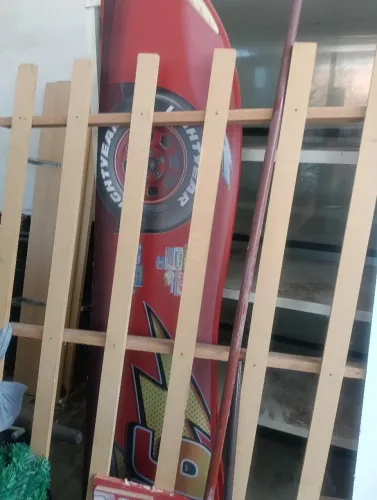 Cama infantil dos carros