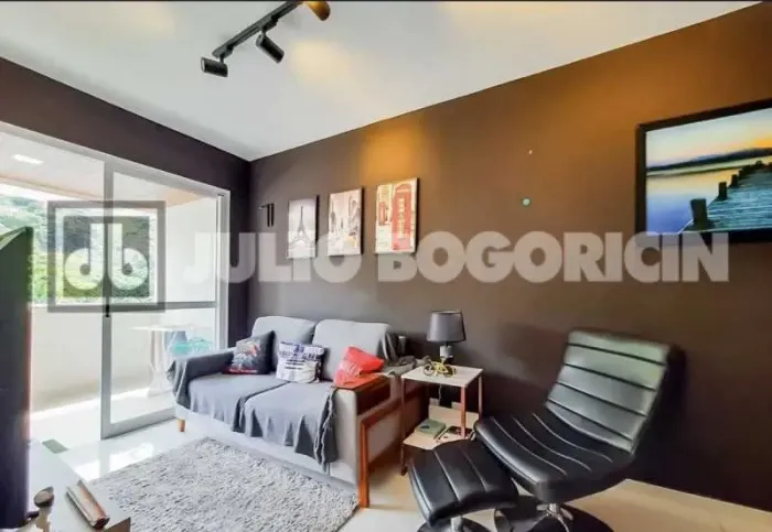 Excelente apartamento, varanda, 3 quartos (suíte), vaga de garagem escriturada, total infr