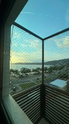 Imóvel para aluguel possui 75 metros quadrados com 2 quartos em Charitas - Niterói - RJ