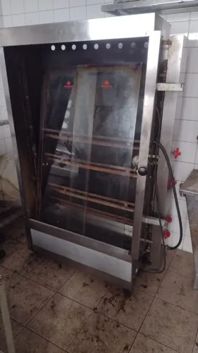 MÁQUINA DE ASSAR FRANGOS