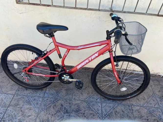 Bicicleta aro 24 infantil Houston 21 marchas com cestinha!!
