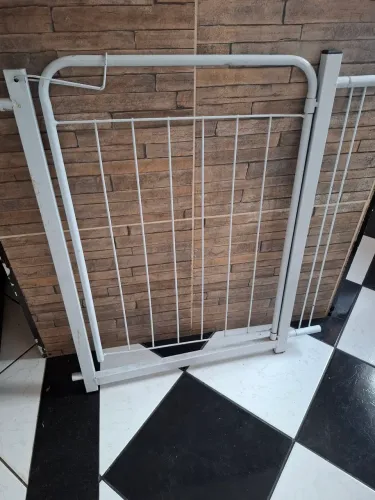 Portão / Grade de Proteção de Ferro - Bebês e Pets