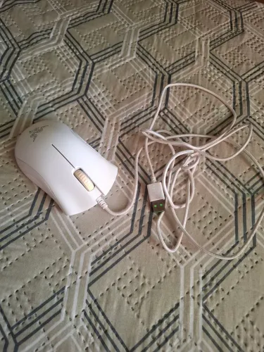 Mouse gamer Razer DeathAdder Essential (White Edition)