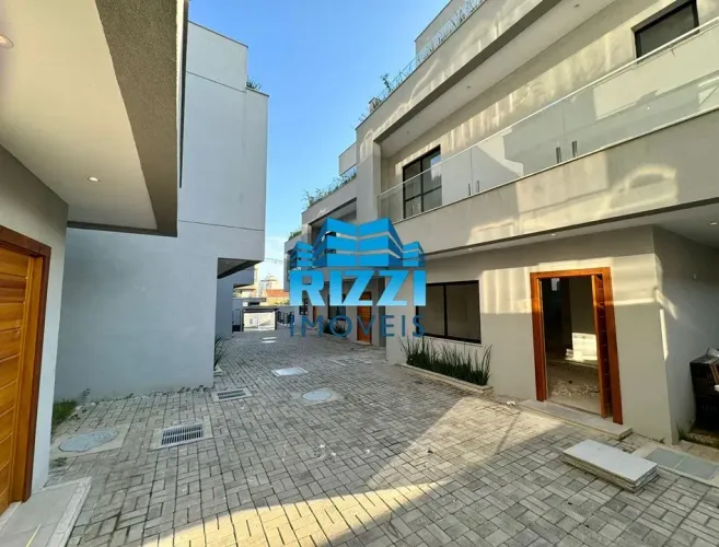 1ª Locação - Casas Não geminadas em Condomínio Fechado no Bairro da Freguesia/Jacarepaguá