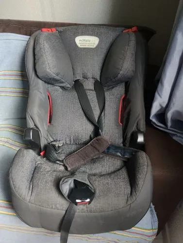 Cadeirinha de carro para criança 
