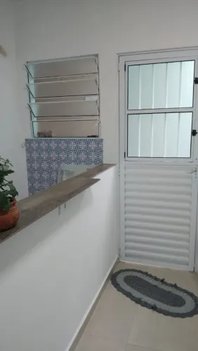 Casa 2 cômodos Wanel II