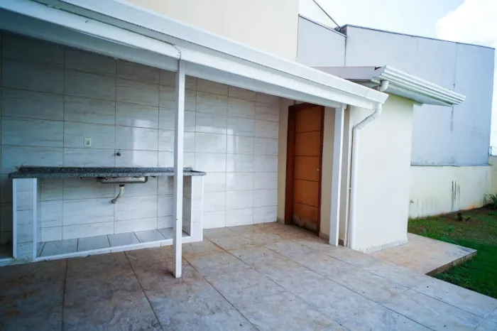 Linda Casa à Venda no Jardim Vera Cruz, Sorocaba