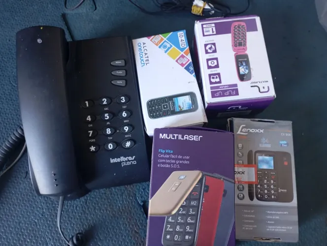 Telefone antigo 