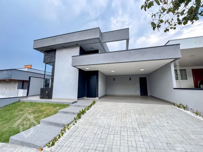 Casa térrea à Venda no Condomínio Terras do Vale em Caçapava - SP