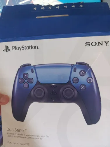 Vendo Control de ps5 cor Índigo, 4 semanas usado e depois ficou guardado.