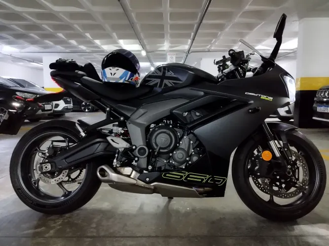 Triumph Daytona 660
