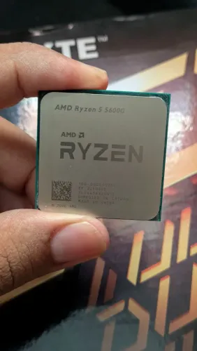 Ryzen 5 5600G + Cooler AMD Original
