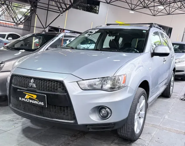 Mitsubishi Outlander 2.0 16V 160cv Aut. 2012