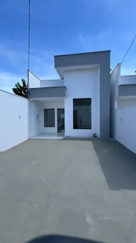 Casa Térrea no Alvorada com 84 e 70 m2/ 2 e 3 Qts/ Piso porcelanato/ 02 Vagas
