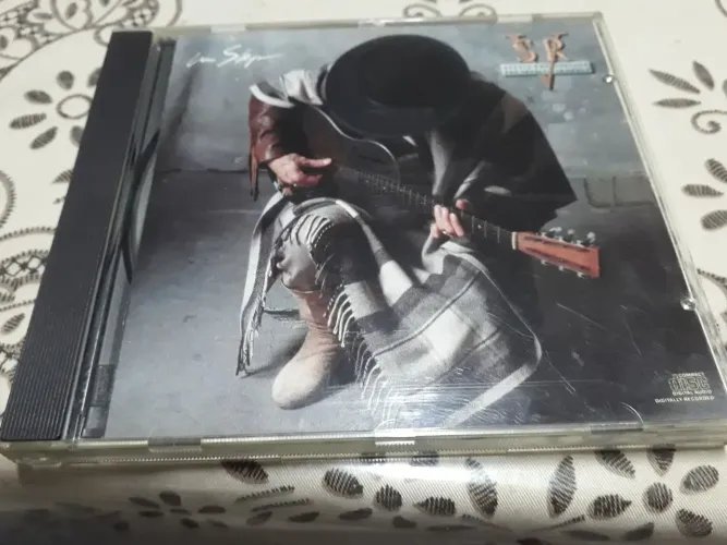 CD  IN STEP DA BANDA STEVIE RAY 